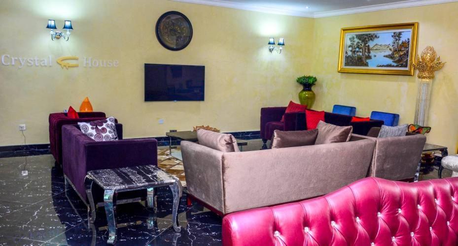 אילורין Crystal House International Hotel מראה חיצוני תמונה