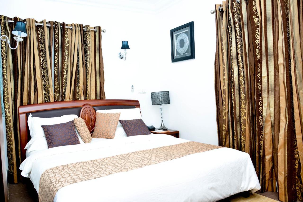 אילורין Crystal House International Hotel מראה חיצוני תמונה